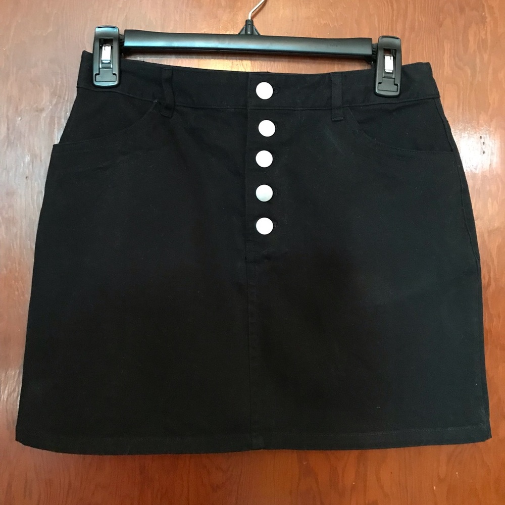 Black stretch miniskirt